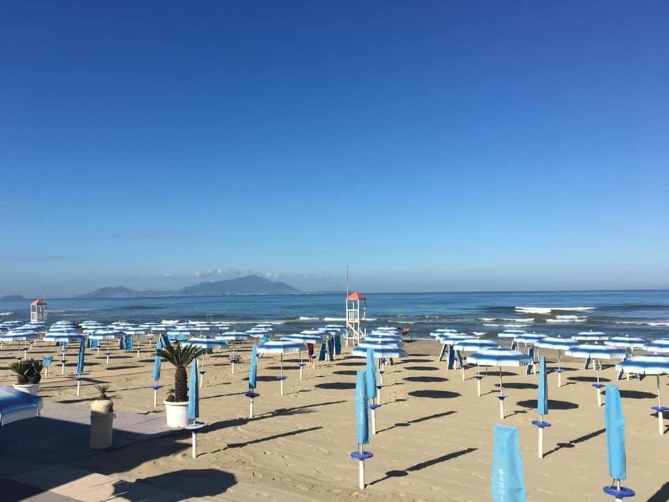 Hotel Sabbia D'Argento Giugliano In Campania Exterior foto